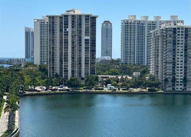 Property at 2780 NE 183rd St #1110, Aventura, FL 33160, 1 bed, 1.5 baths