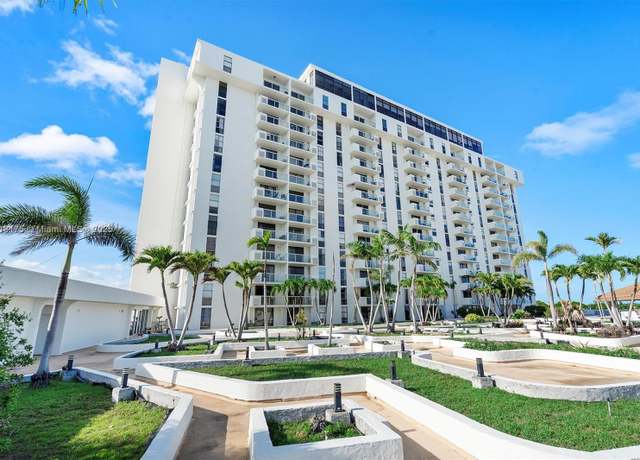 Property at 13499 Biscayne Blvd #406, North Miami, FL 33181, 2 beds, 2 baths