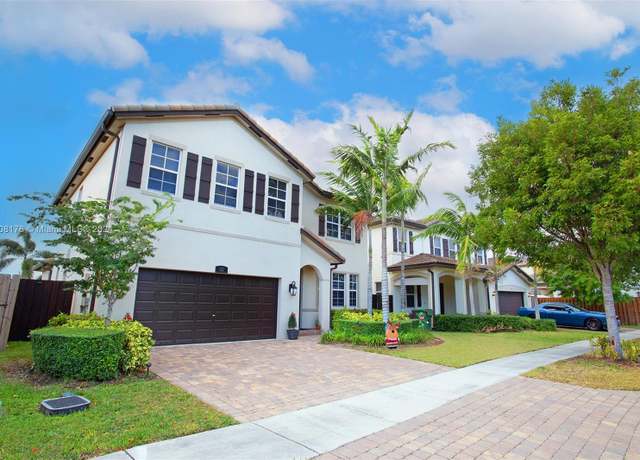 Property at 132 SE 21st Ter, Homestead, FL 33033, 5 beds, 2.5 baths
