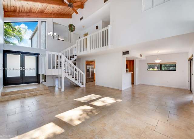 Property at 9105 SW 78th Ct, Miami, FL 33156, 3 beds, 2.5 baths
