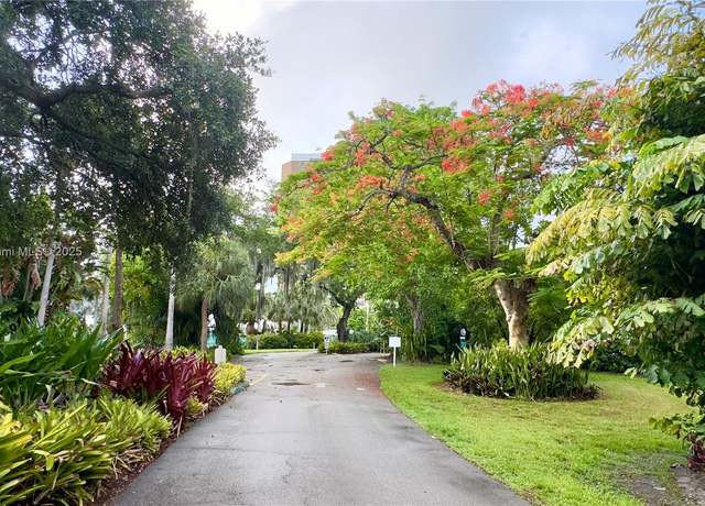 Property at 770 NE 69th St Unit 2E, Miami, FL 33138, 1 bath