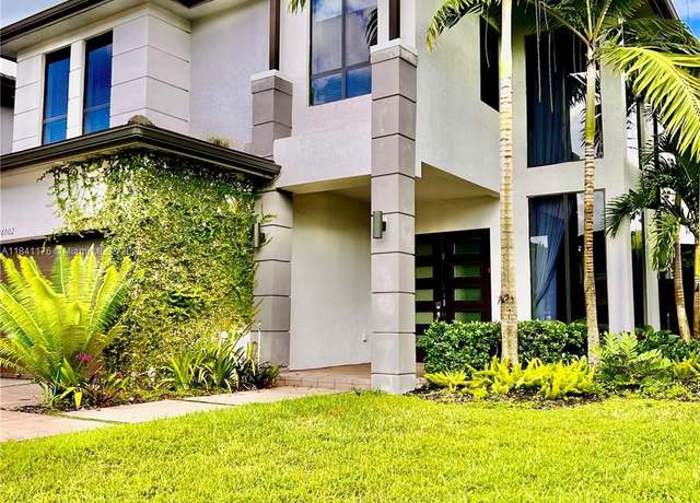 Property at 16002 SW 136th Way, Miami, FL 33196, 4 beds, 3 baths