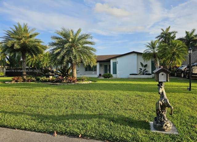 Property at 18604 SW 293rd Ter, Homestead, FL 33030, 4 beds, 2 baths
