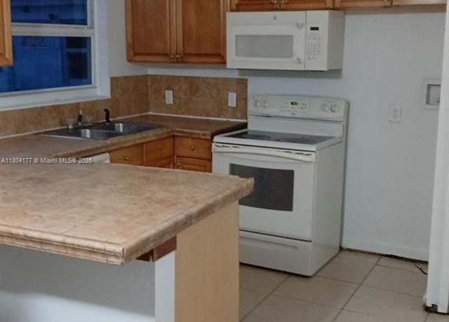 Property at 2131 Cleveland St, Hollywood, FL 33020, 4 beds, 2 baths