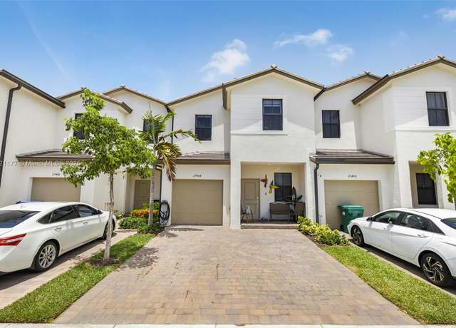 Property at 23404 SW 131st Ave, Homestead, FL 33032, 3 beds, 2.5 baths