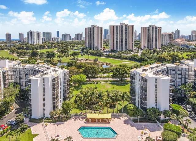 Property at 20500 W Country Club Dr #517, Aventura, FL 33180, 1 bed, 1.5 baths