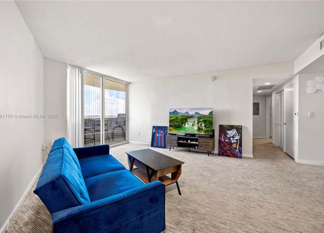 Property at 19501 W Country Club Dr #2106, Aventura, FL 33180, 1 bed, 1 bath