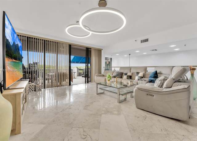 Property at 454 Poinciana Dr #1621, Sunny Isles Beach, FL 33160, 3 beds, 2.5 baths