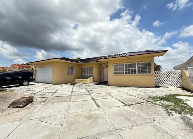 Property at 747 W 78th St, Hialeah, FL 33014, 4 beds, 3.5 baths