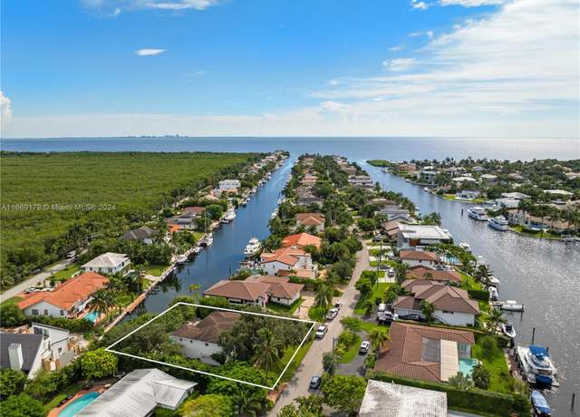 Property at 1145 San Pedro Ave, Coral Gables, FL 33156, 4 beds, 4.5 baths