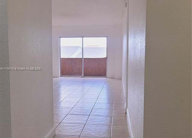 Property at 10900 SW 104th St #316, Miami, FL 33176, 1 bed, 1 bath