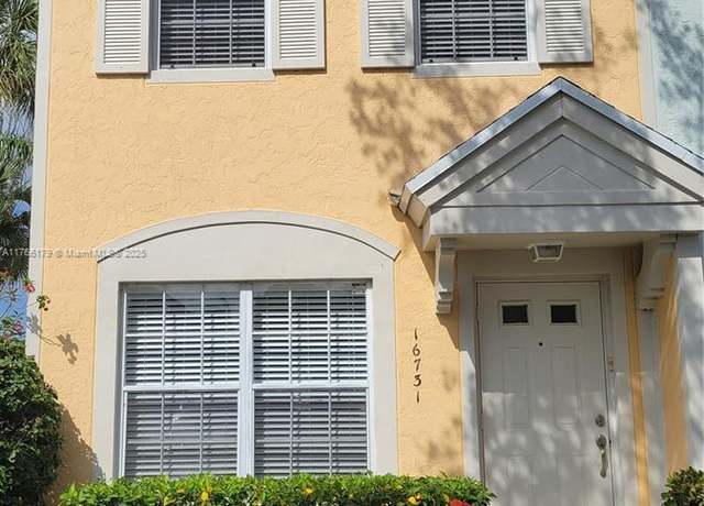 Property at 16731 Hemingway Dr, Weston, FL 33326, 2 beds, 2.5 baths