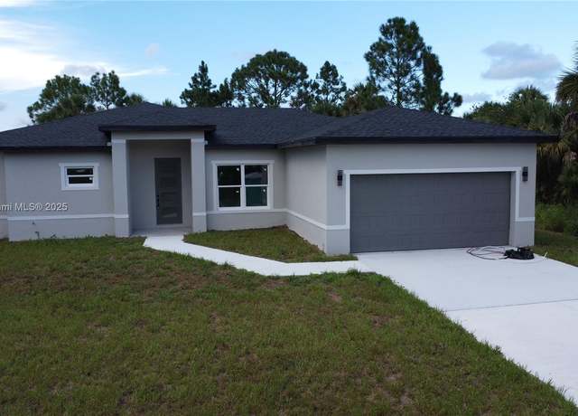 Property at 557 Macon St SW, Palm Bay, FL 32908, 4 beds, 2 baths