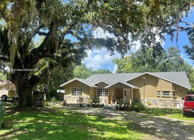 Property at 140 Davis St, La Belle, FL 33935, 3 beds, 2 baths