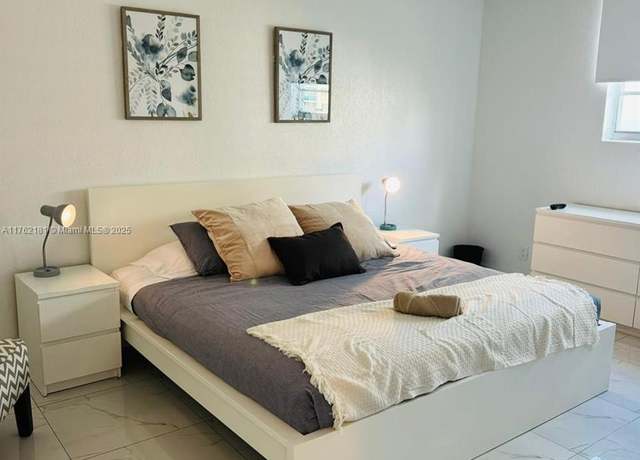 Property at 3901 S Ocean Dr Unit 10G, Hollywood, FL 33019, 2 beds, 1.5 baths
