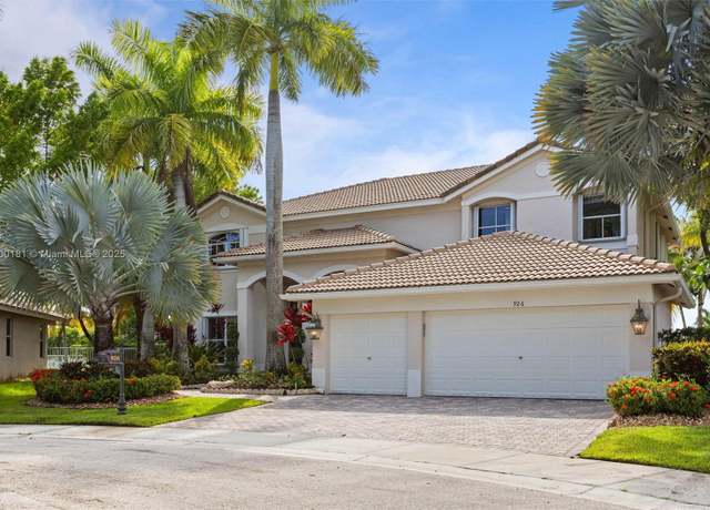 Property at 926 Marina Dr, Weston, FL 33327, 5 beds, 4 baths
