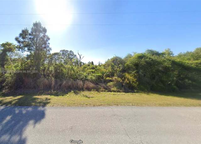 Property at 24 Highlands Lk, Lake Placid, FL 33852