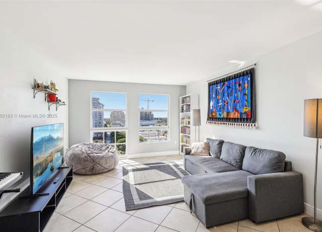 Property at 2351 Douglas Rd Ph 1305, Miami, FL 33145, 1 bed, 1.5 baths