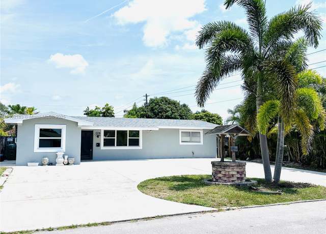 Property at 8761 NW 12th St, Pembroke Pines, FL 33024, 4 beds, 3 baths