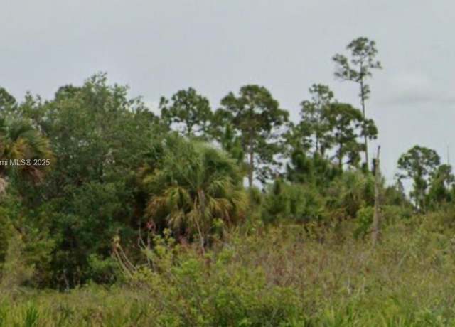 Property at 912 Washington Ave, Lehigh Acres, FL 33972