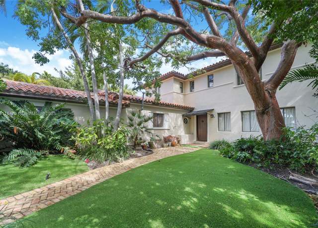 Property at 6121 La Gorce Dr, Miami Beach, FL 33140, 4 beds, 2 baths