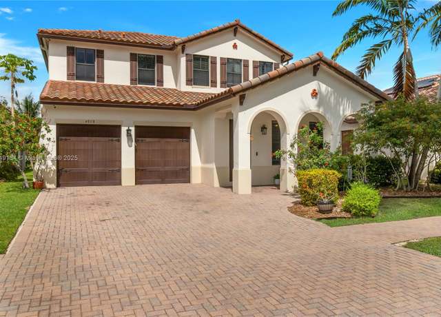Property at 4038 NW 85th Ave, Cooper City, FL 33024, 4 beds, 3 baths