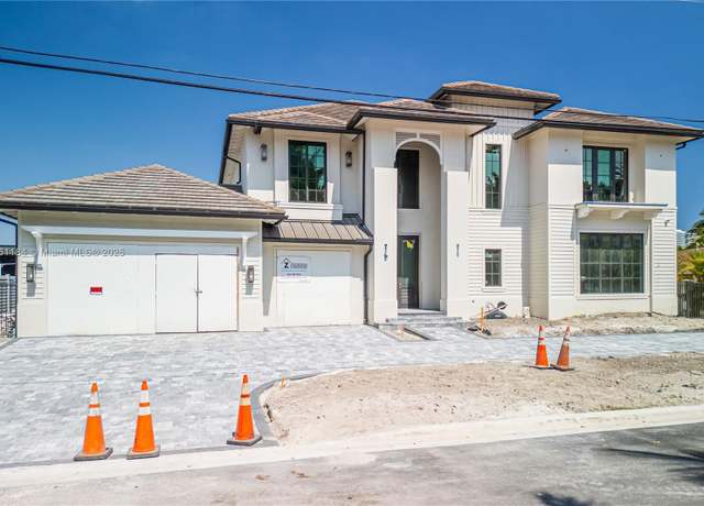 Property at 2605 Castilla Isle, Fort Lauderdale, FL 33301, 7 beds, 5 baths
