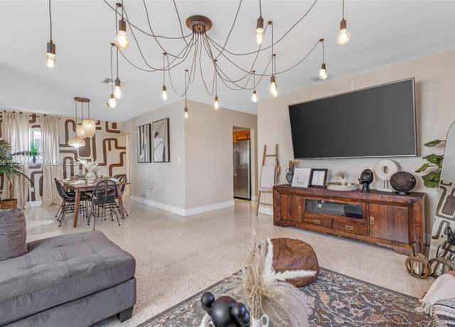Property at 11900 SW 2 St, Miami, FL 33184, 4 beds, 3 baths