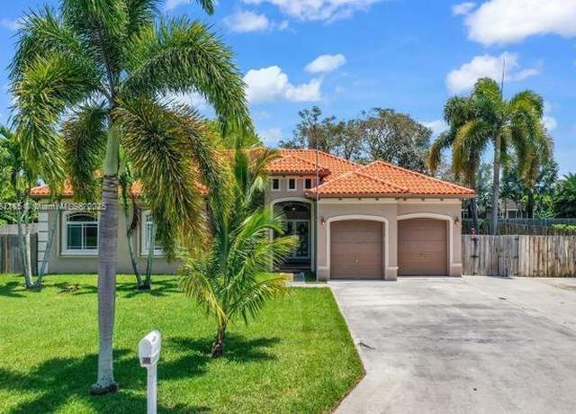 Property at 32283 SW 205th Ave, Homestead, FL 33030, 5 beds, 4 baths