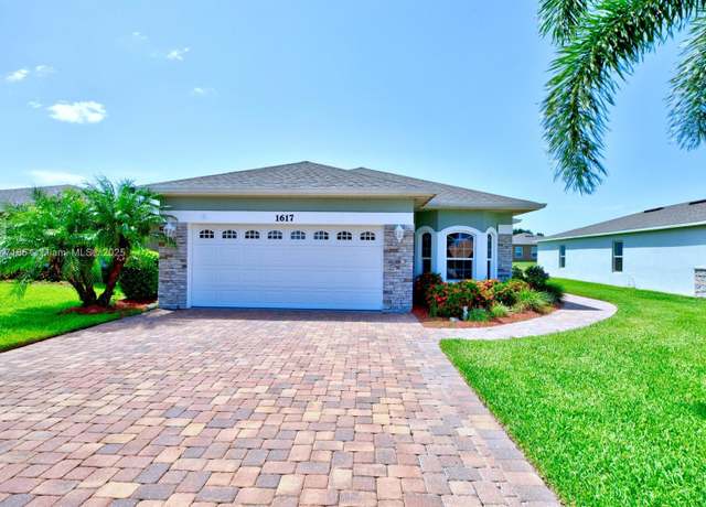 Property at 1617 Marble St, Sebring, FL 33870, 3 beds, 2 baths