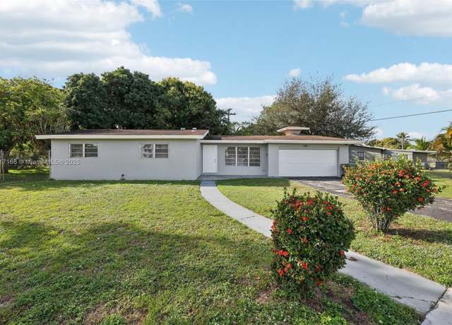 Property at 1549 NW 11th Way, Fort Lauderdale, FL 33311, 3 beds, 2 baths