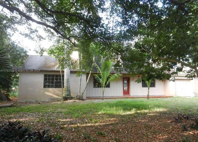 Property at 18950 SW 240th St, Homestead, FL 33031, 5 beds, 3.5 baths