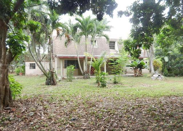 Property at 18950 SW 240th St, Homestead, FL 33031, 5 beds, 3.5 baths