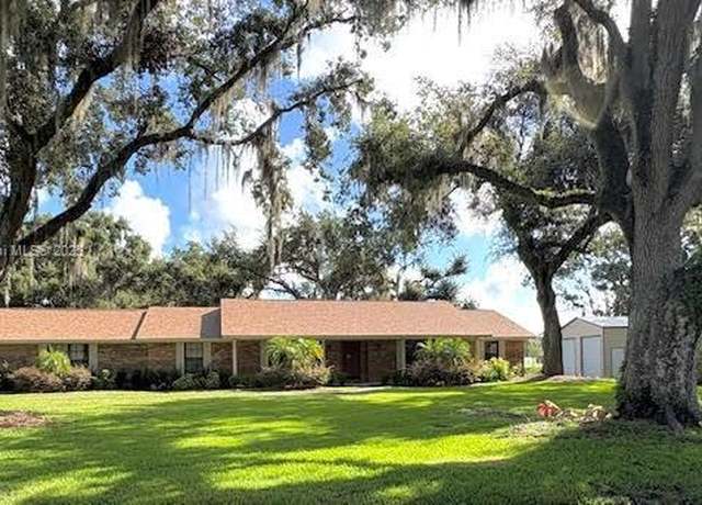 Property at 1601 Regal Oak Dr, Kissimmee, FL 34744, 5 beds, 2 baths