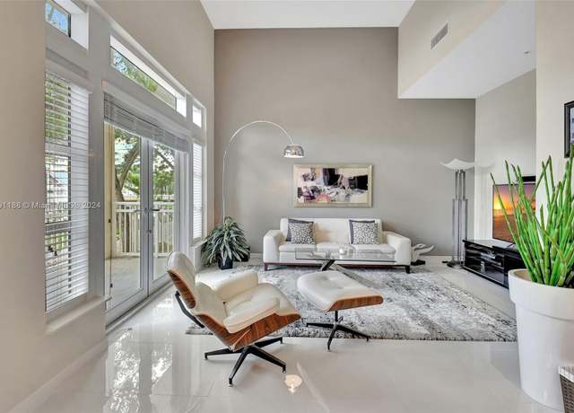Property at 450 N Federal Hwy Unit 104N, Boynton Beach, FL 33435, 3 beds, 2.5 baths