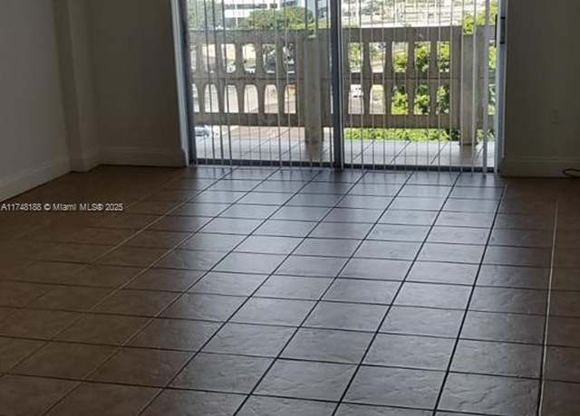 Property at 15600 NW 7th Ave #811, Miami, FL 33169, 1 bed, 1 bath