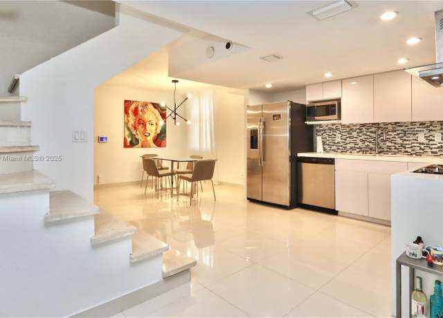Property at 20350 W Country Club Dr Unit 104-4, Aventura, FL 33180, 2 beds, 2.5 baths