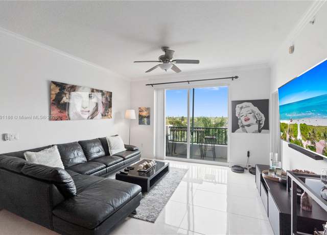 Property at 2401 NE 65th St #603, Fort Lauderdale, FL 33308, 3 beds, 2 baths