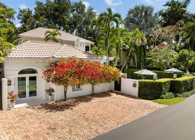 Property at 3845 Wood Ave, Coconut Grove, FL 33133, 4 beds, 4.5 baths