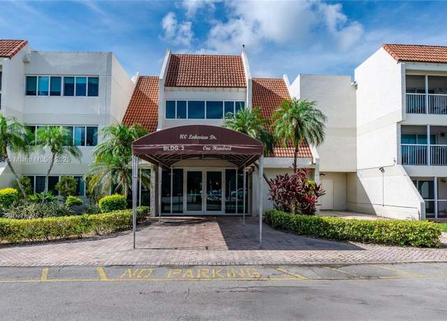 Property at 100 Lakeview Dr #317, Weston, FL 33326, 2 beds, 2 baths