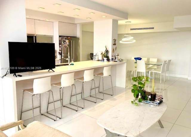 Property at 19707 Turnberry Way Unit 10L, Aventura, FL 33180, 2 beds, 2 baths