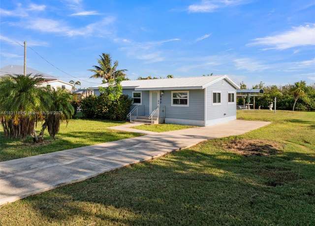 Property at 2880 8th Ave, FL 33956, 2 beds, 1 bath