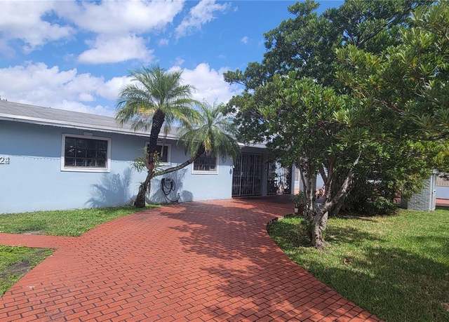Property at 7701 SW 15th St, Miami, FL 33144, 5 beds, 4 baths