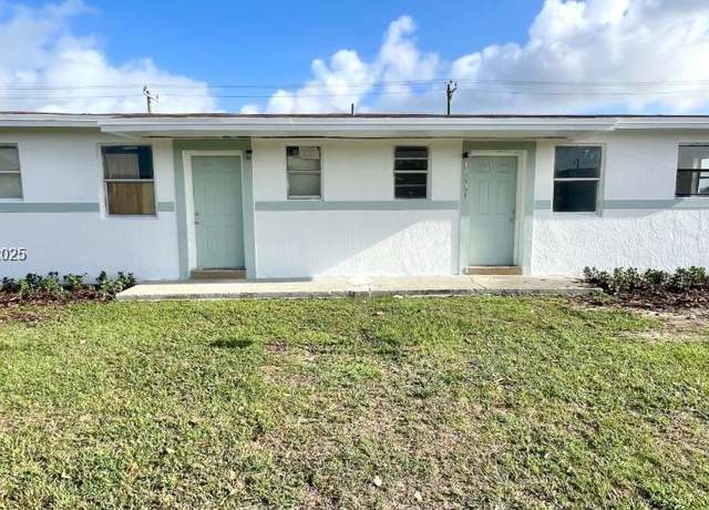 Property at 10541 SW 184th St, Cutler Bay, FL 33157, 6 beds, 2 baths