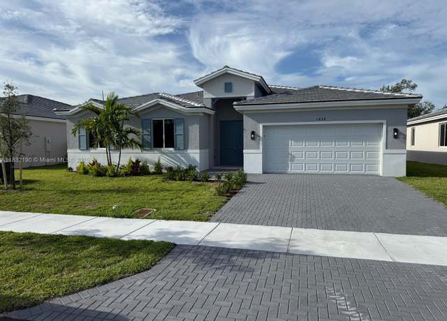Property at 1838 NE 1st St, Homestead, FL 33033, 4 beds, 2 baths