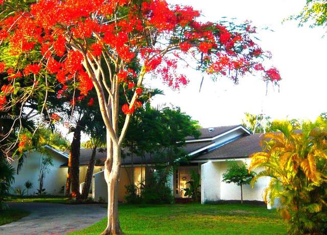 Property at 17123 SW 78th Pl, Palmetto Bay, FL 33157, 4 beds, 3 baths