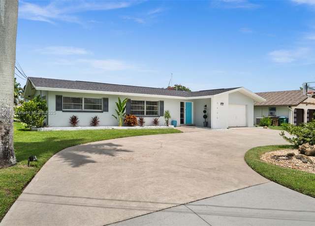 Property at 5122 SW 3rd Ave, Cape Coral, FL 33914, 2 beds, 3 baths