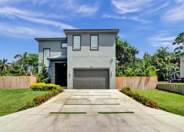 Property at 4593 Meadow Green Trl, Lake Worth, FL 33463, 3 beds, 3.5 baths