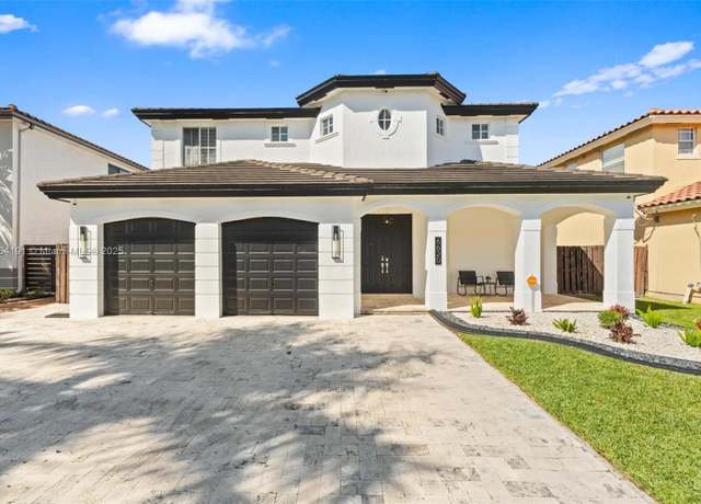Property at 6620 SW 164th Ave, Miami, FL 33193, 5 beds, 3 baths