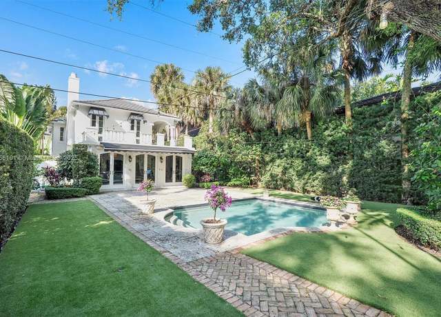 Property at 524 Hardee Rd, Coral Gables, FL 33146, 4 beds, 3.5 baths
